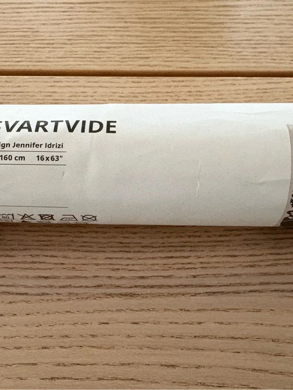 NWT IKEA SVARTVIDE Natural and Dark Grey Floral Table Runner with Fringe